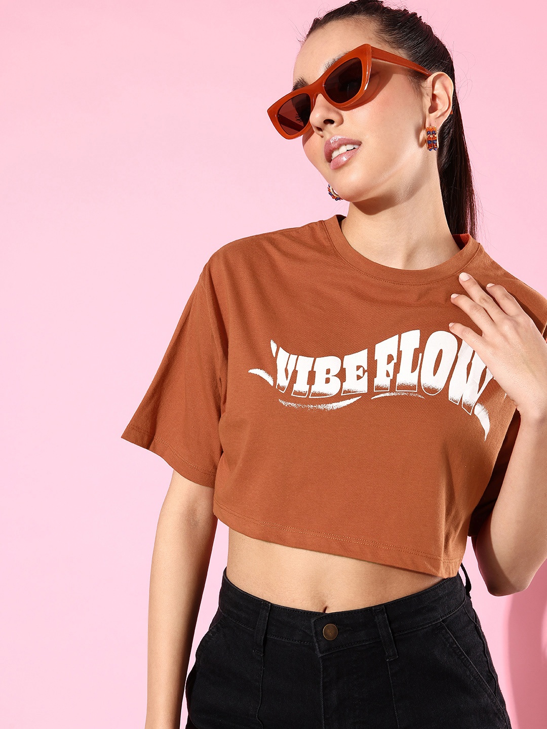 

The Roadster Life Co. Typography Printed Drop-Shoulder Sleeves Crop T-shirt, Rust