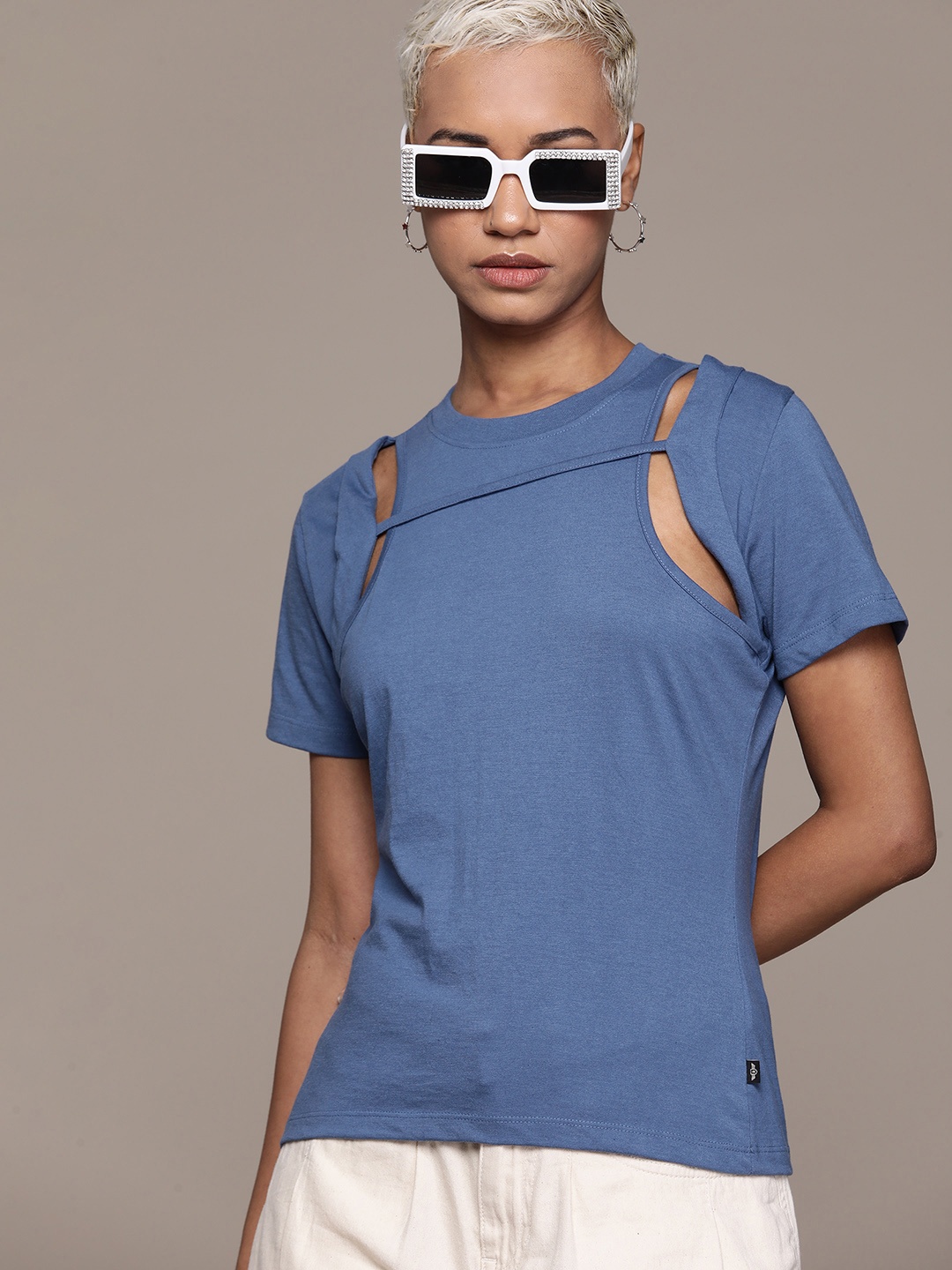 

The Roadster Lifestyle Co. Cut-Outs T-shirt, Blue
