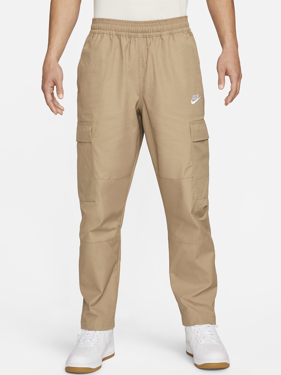 

Nike Men Brown Club Trackpants, Cream