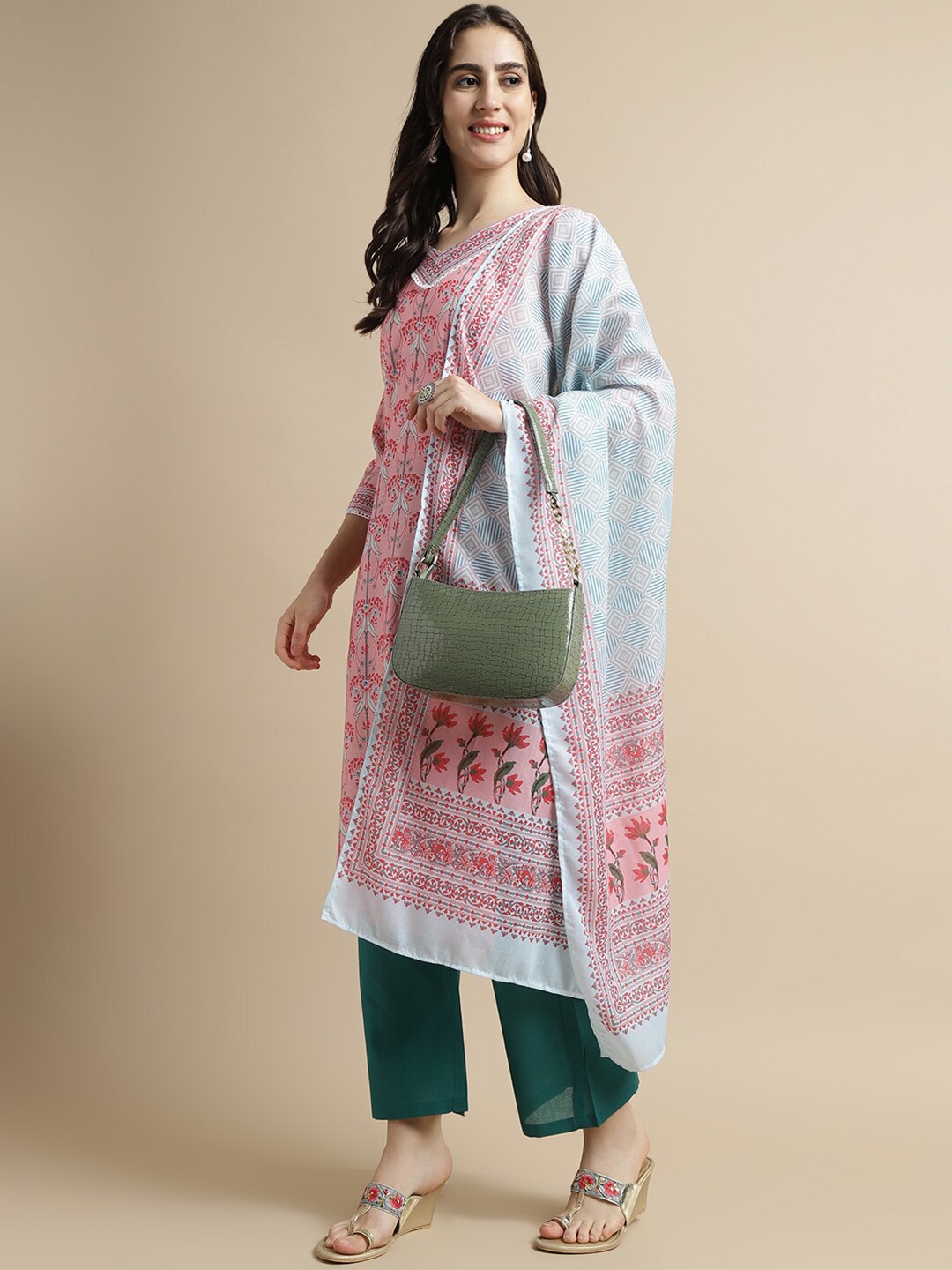 

HERE&NOW Floral Printed Regular Kurta & Trousers With Dupatta, Peach