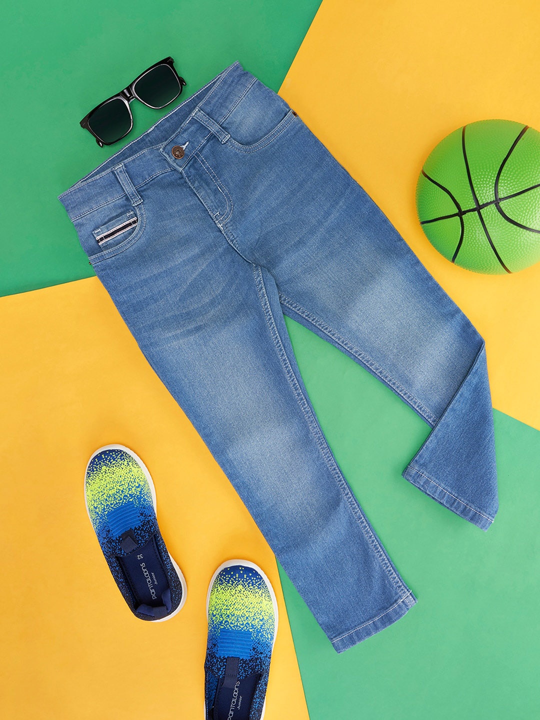 

Pantaloons Junior Boys Light Fade Clean Look Jeans, Blue