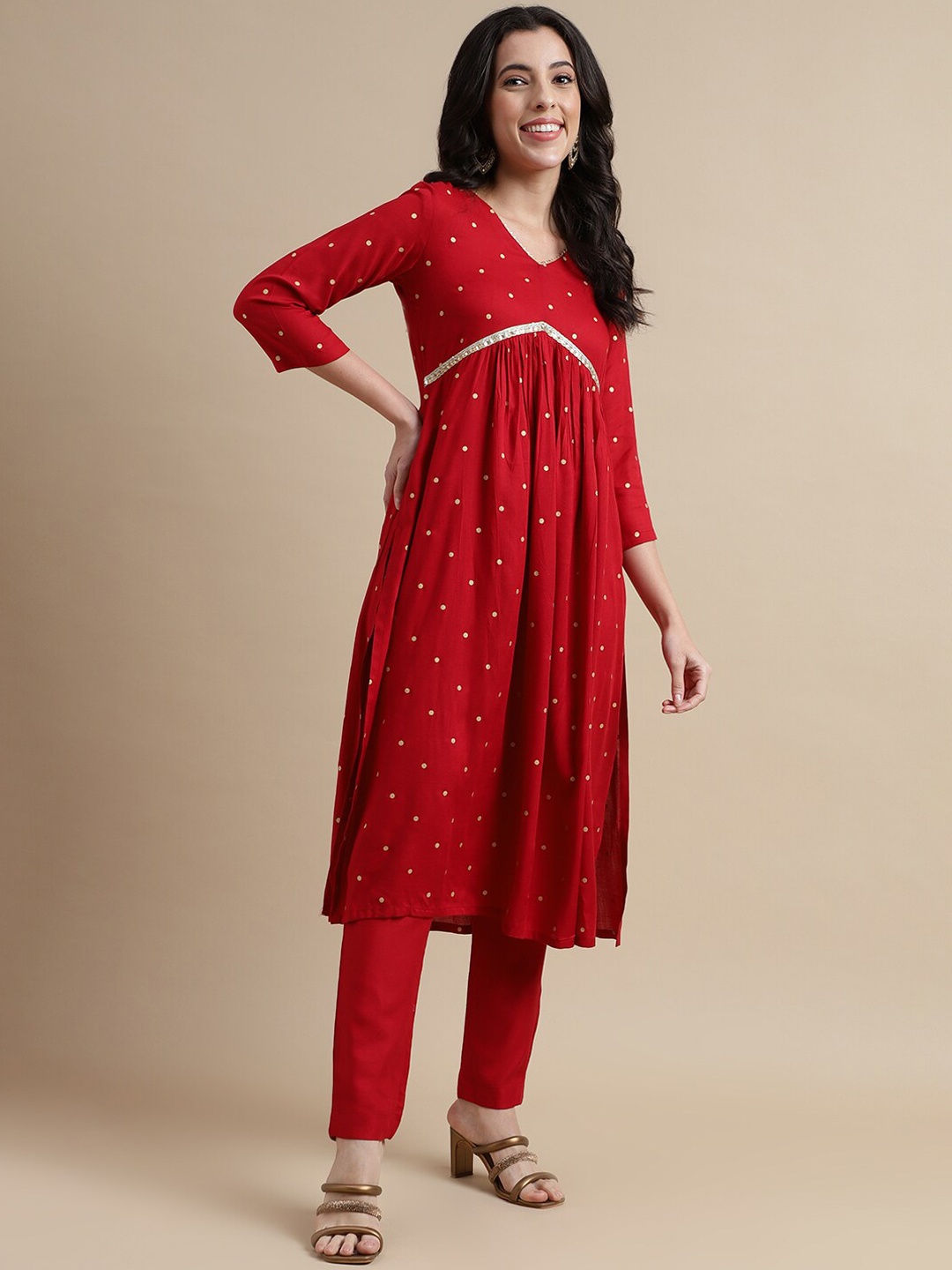 

HERE&NOW V Neck Geometric Printed Empire Gotta Patti Kurta with Trousers, Maroon