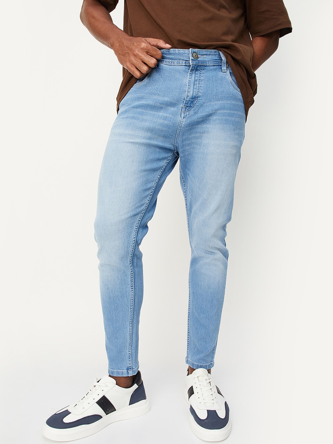 

max Men Light Fade Clean Look Jeans, Blue