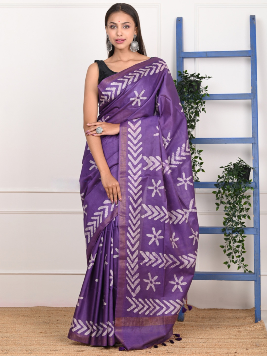 

Very Much Indian Purple & White Ethnic Motifs Zari Pure Cotton Saree