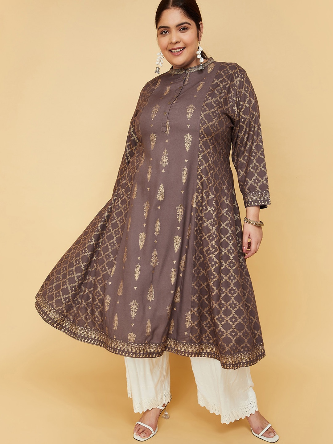 

max Plus Size Floral Printed Mandarin Collar Anarkali Kurta, Brown