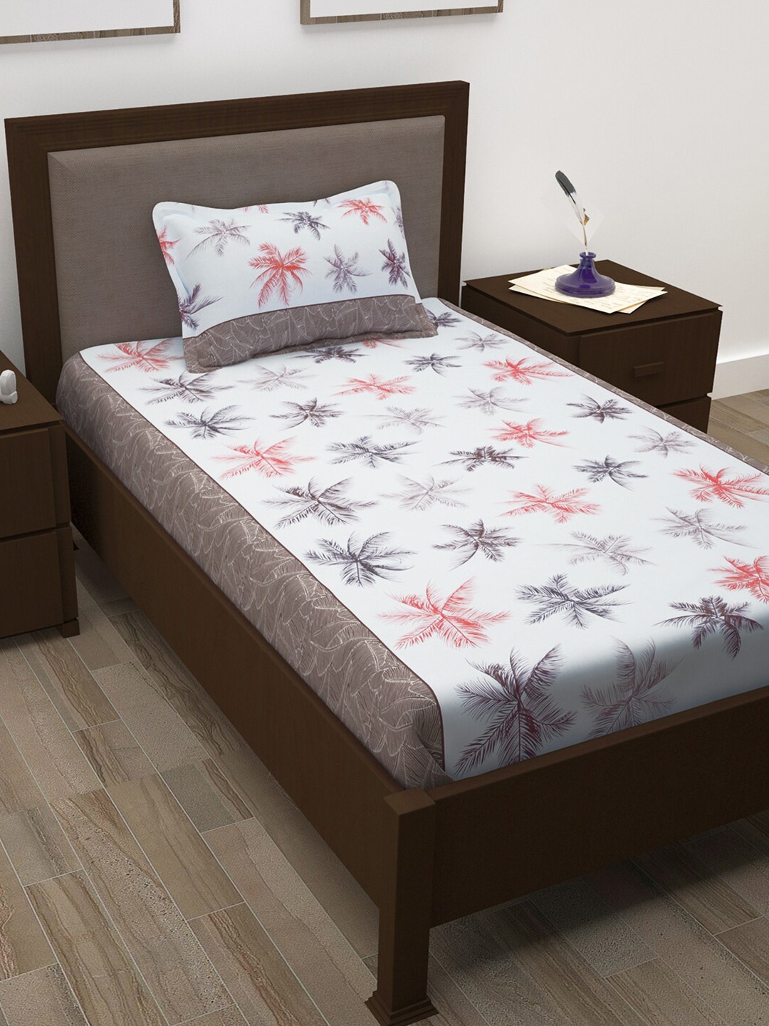 

Story@home Spark Gold White Printed Cotton 144 TC Single Bedsheet with Pillow Cover