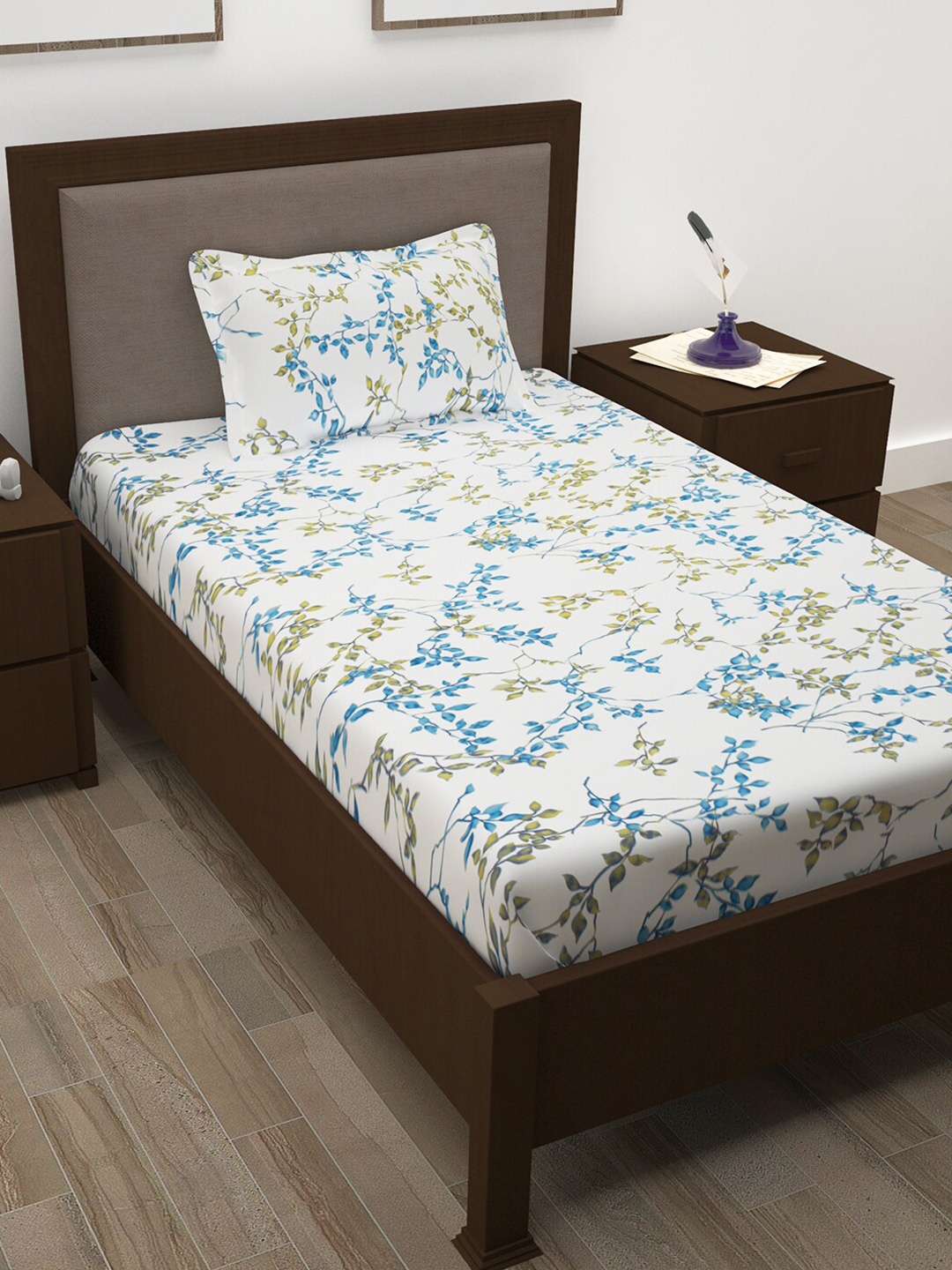 

Story@home White & Blue Printed Cotton 144 TC Single Bedsheet with Pillow Cover