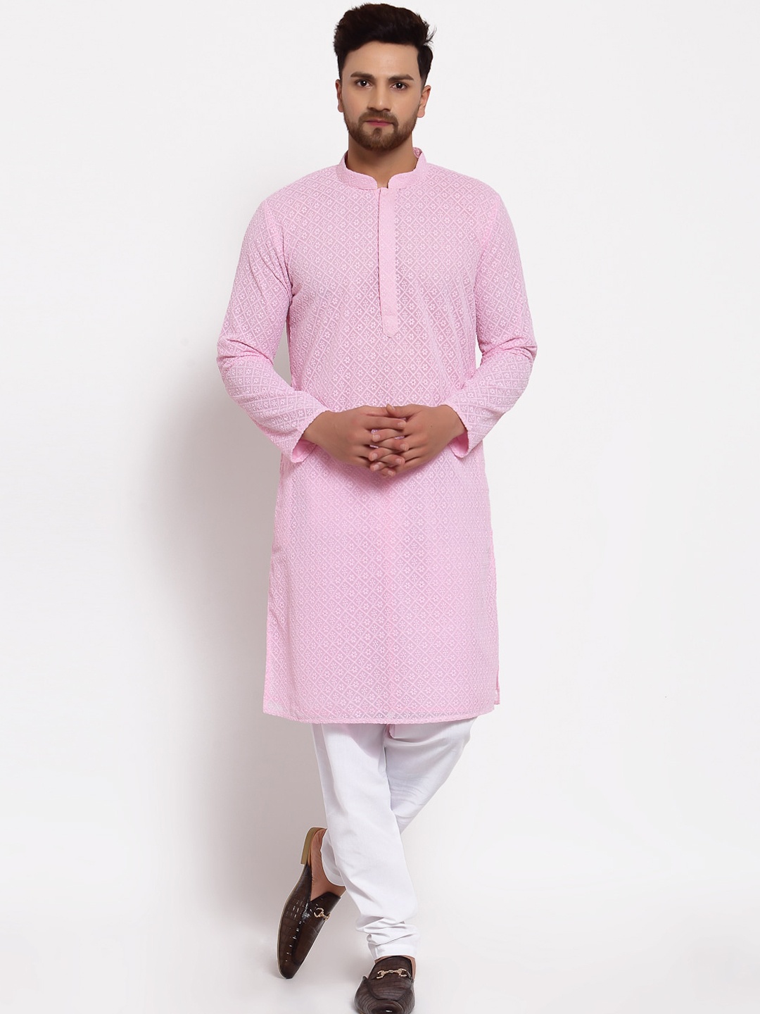 

MOHANLAL SONS Mandarin Collar Ethnic Motifs Embroidered Straight Kurta With Pyjamas, Pink