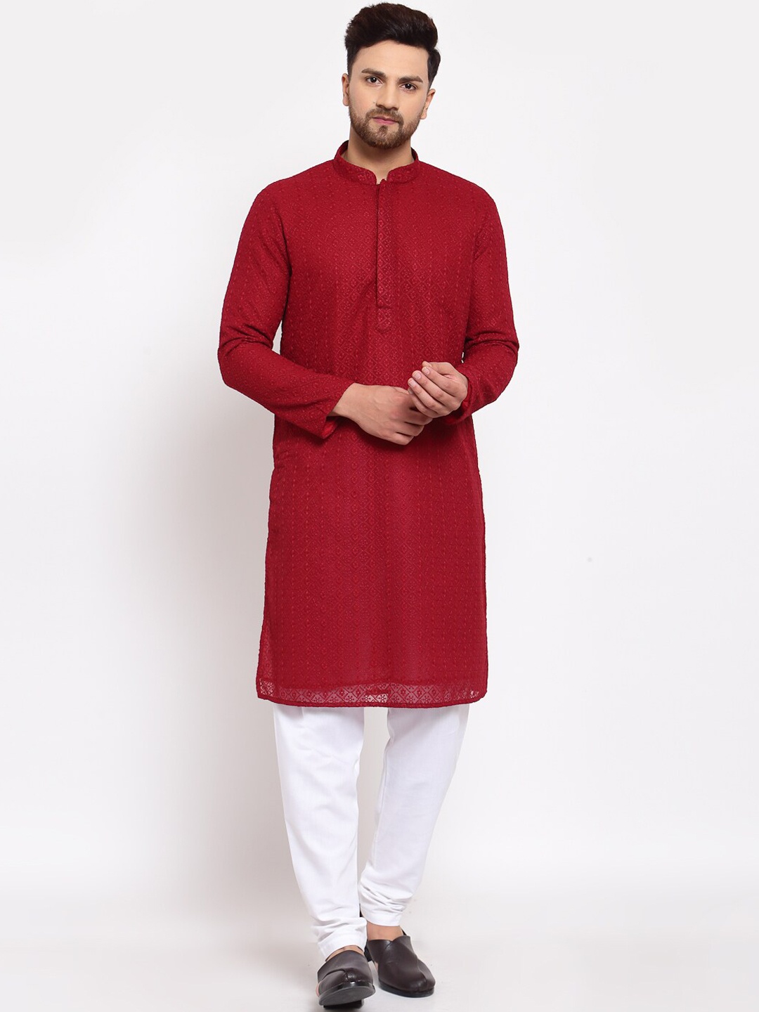 

MOHANLAL SONS Ethnic Motifs Embroidered Mandarin Collar Straight Kurta With Pyjamas, Maroon