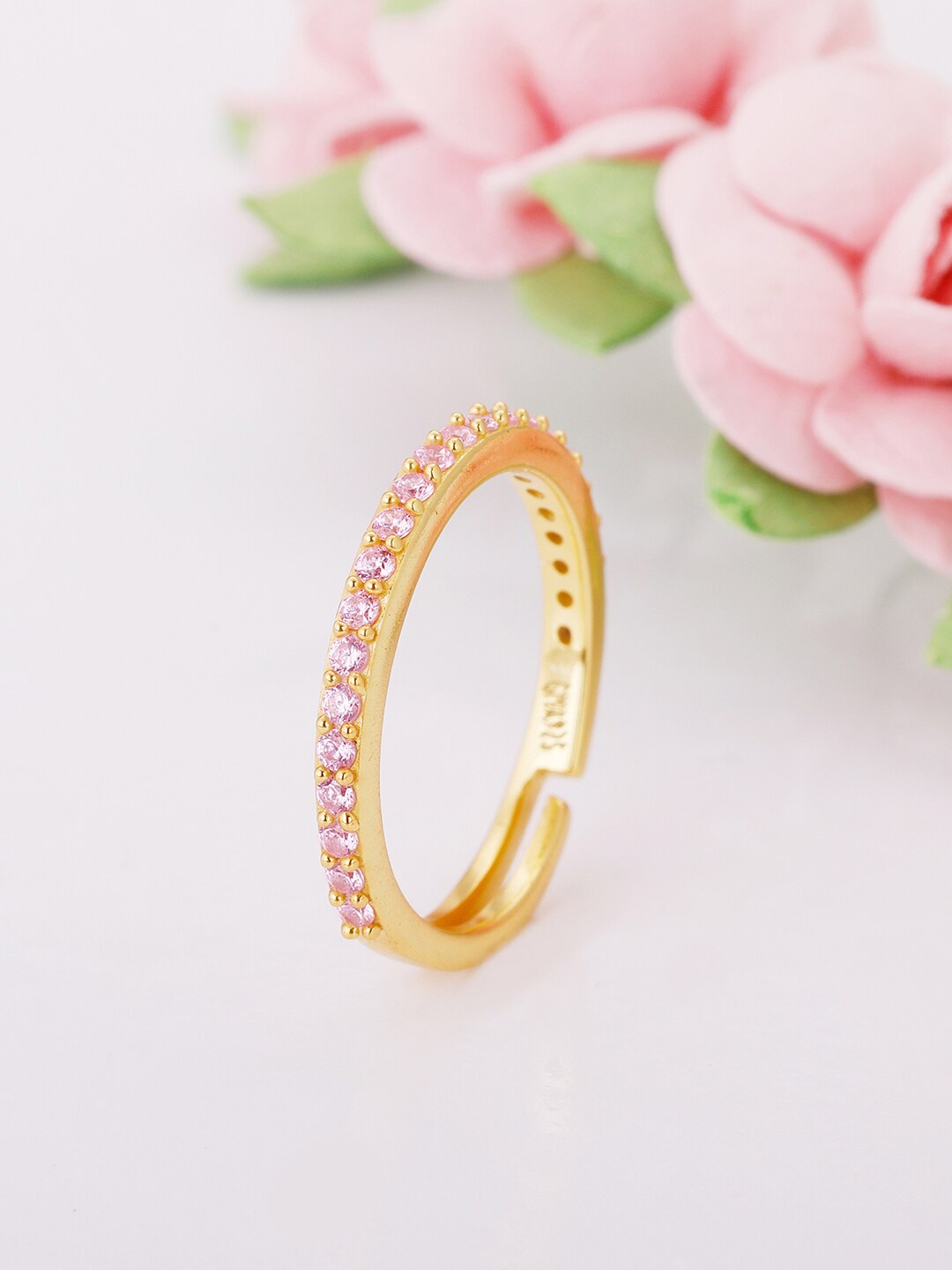 

GIVA 925 Sterling Silver Gold-Plated Stones Studded Finger Ring