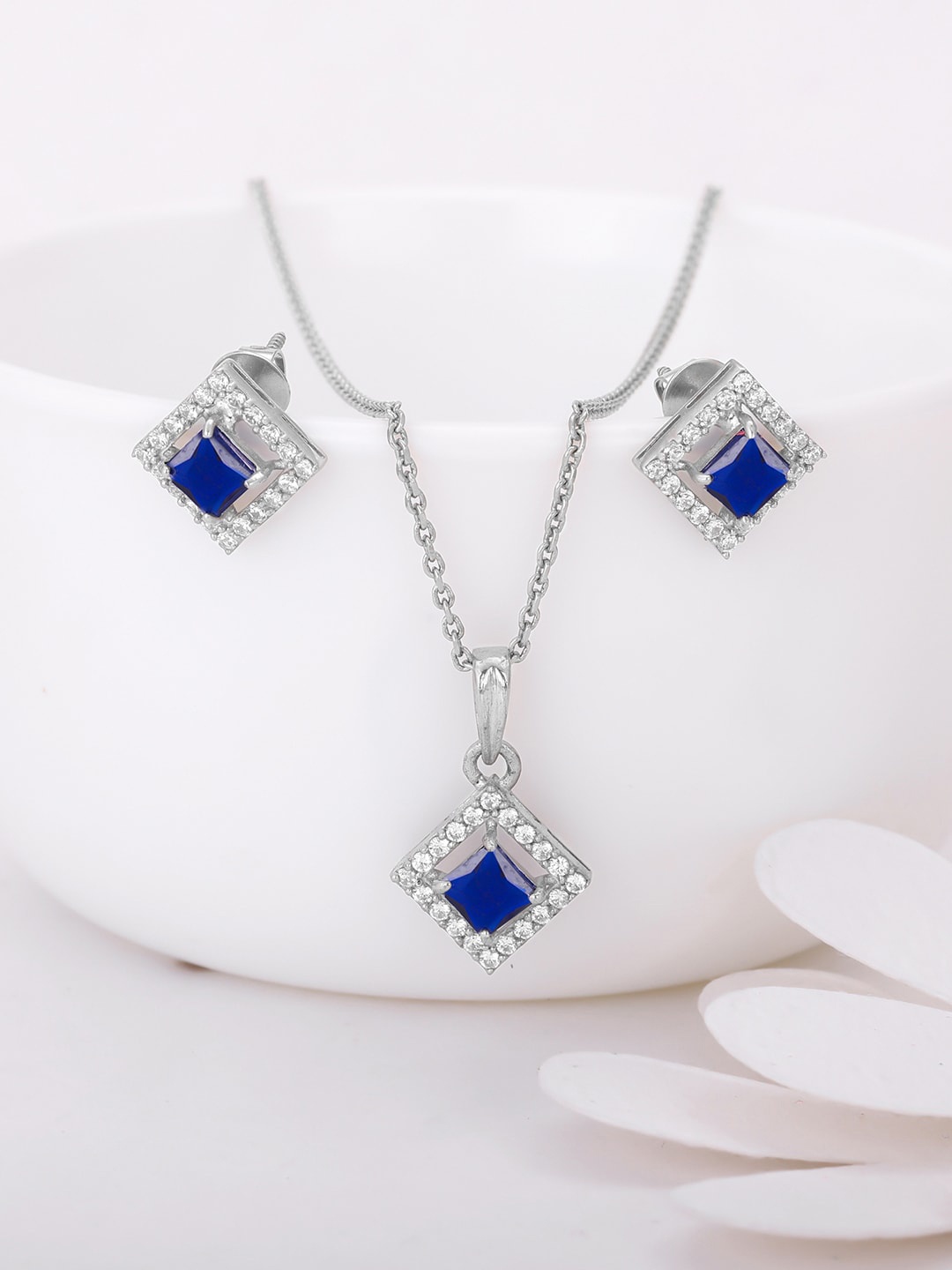 

GIVA 925 Sterling Silver Rhodium-Plated Stone Studded Jewellery Set