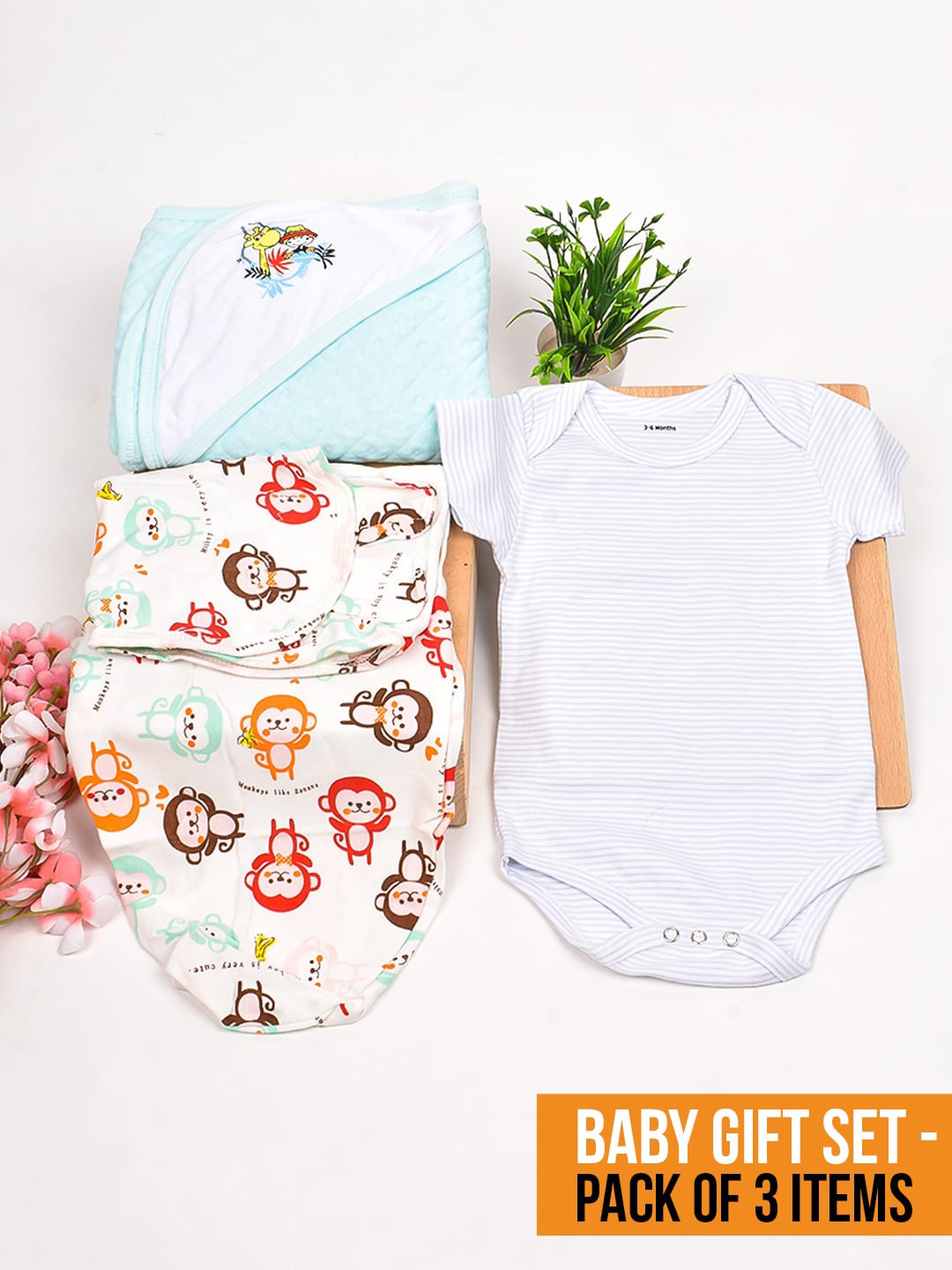 

Moms Home Infants Pack Of 3 Organic Cotton Baby Apparel Gift Set, White