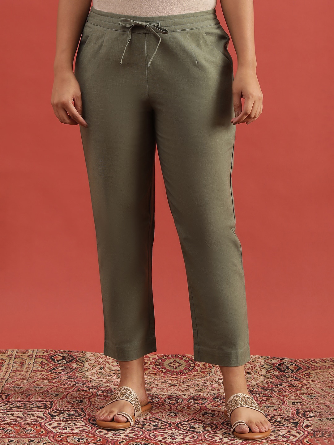 

W Women Regular Fit Mid Rise Cotton Regular Trousers, Green