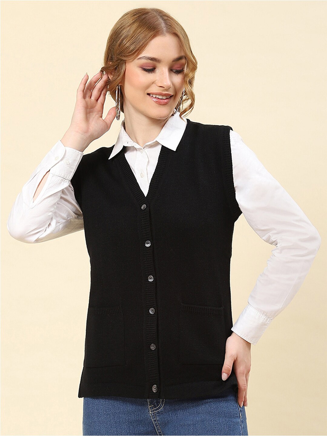 

Monte Carlo V-Neck Woollen Cardigan, Black