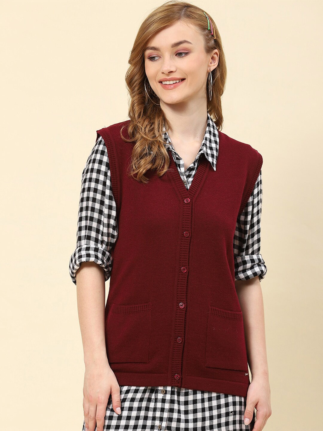 

Monte Carlo V-Neck Woollen Cardigan, Maroon