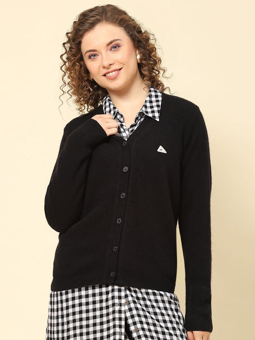 

Monte Carlo V-Neck Full Sleeve Woollen Cardigan Sweater, Black