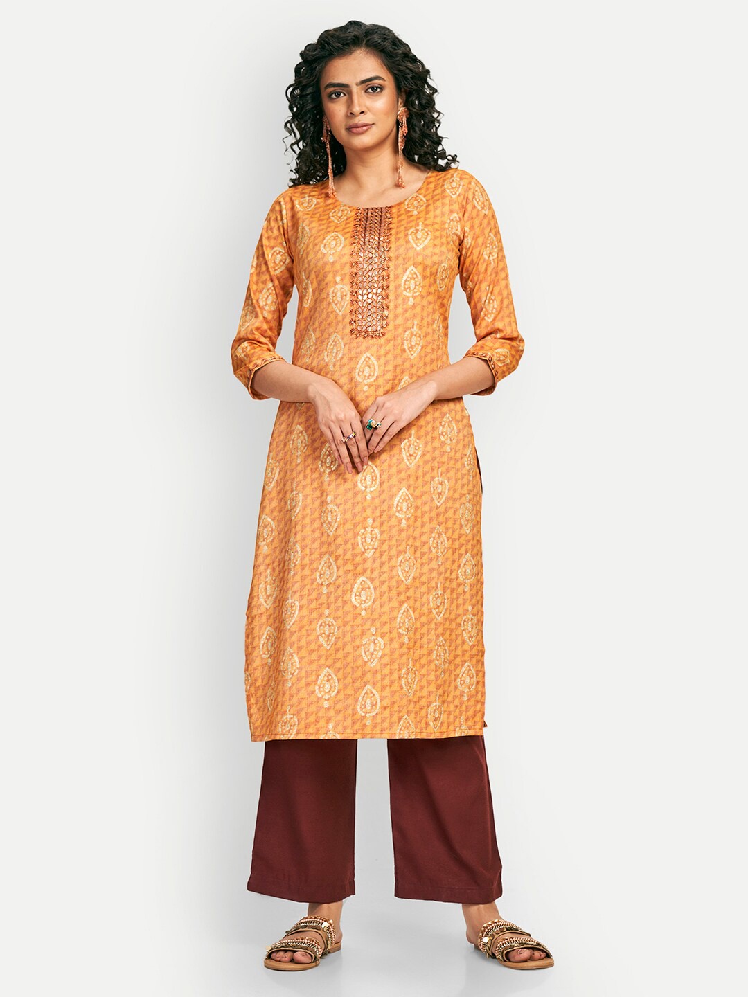 

DRESOUL Ethnic Motifs Printed Thread Work Straight Kurta, Orange