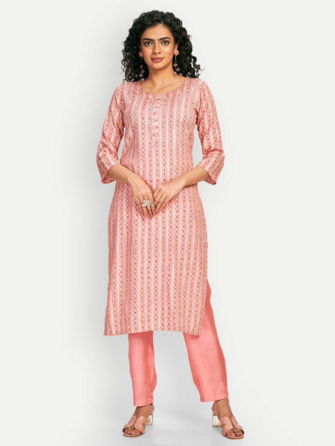 

DRESOUL Ethnic Motifs Printed Beads & Stones Straight Kurta, Pink