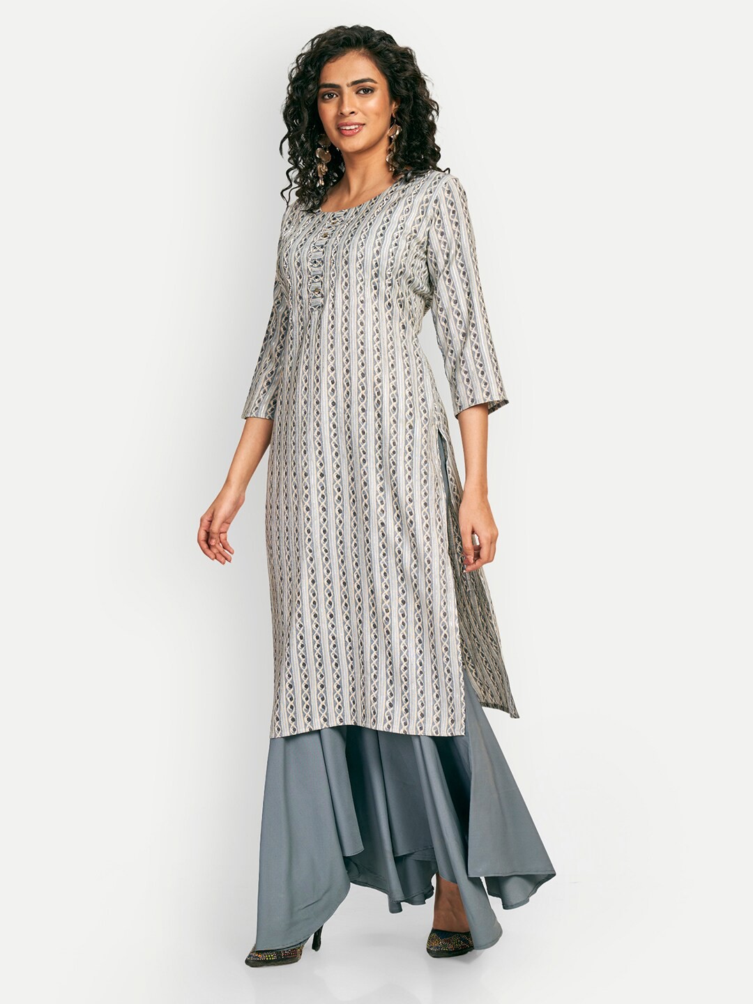 

DRESOUL Ethnic Motifs Printed Beads & Stones Straight Kurta, Grey