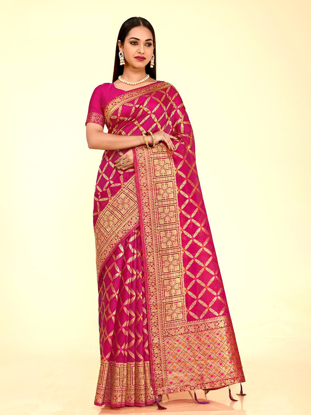 

FLOURIOUS Woven Design Zari Banarasi Saree, Pink