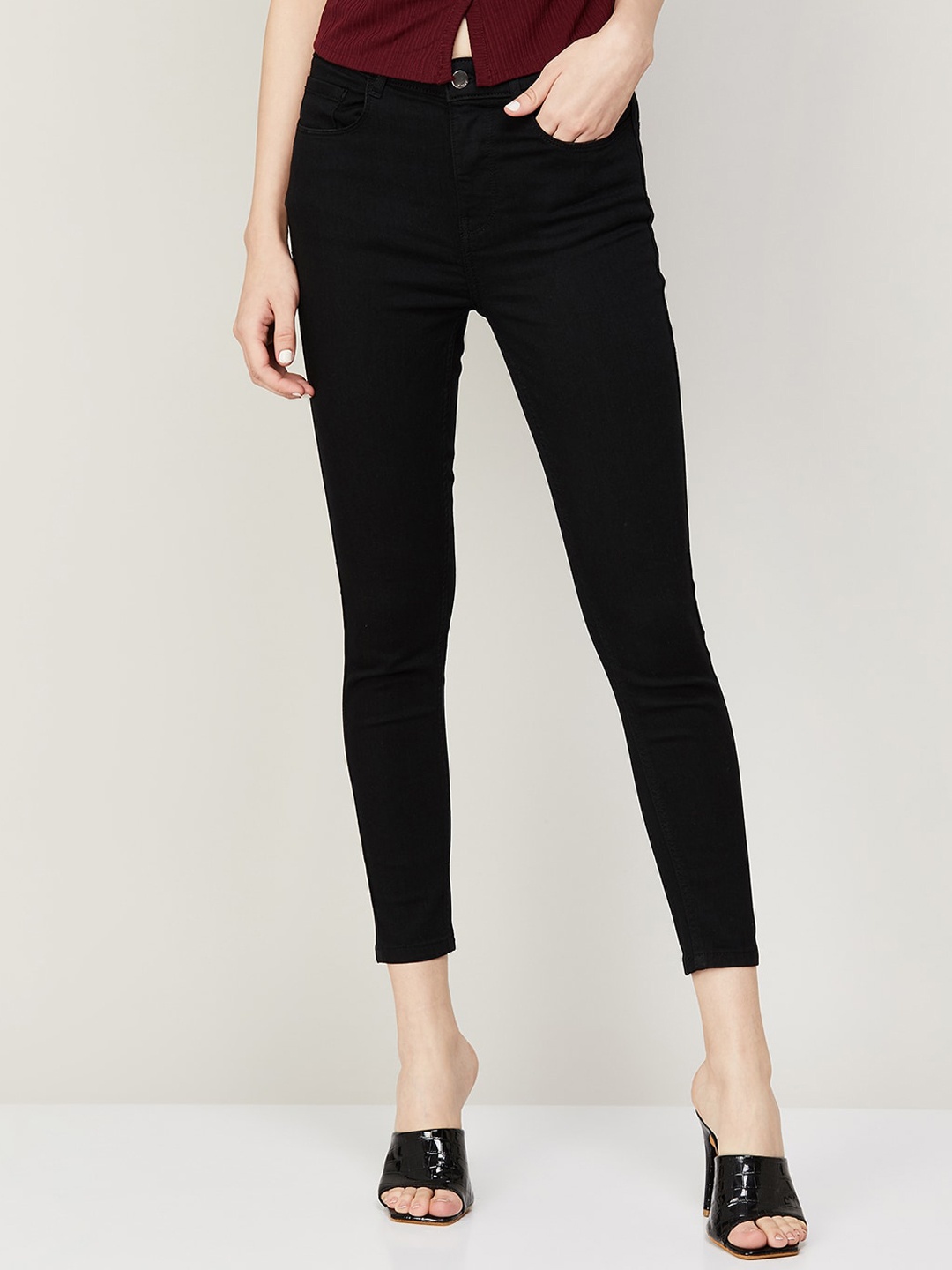 

Ginger by Lifestyle Women Mid-Rise Skinny Fit Cropped Cotton Jeans, Black