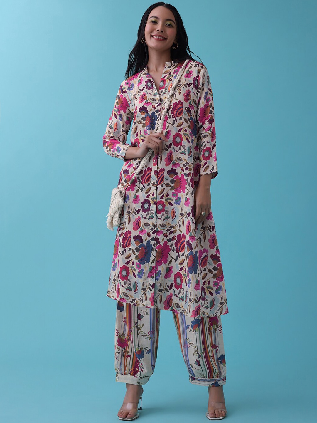

KALKI Fashion Floral Printed Sequinned Mandarin Collar Pure Cotton Kurta with Harem Pants, White