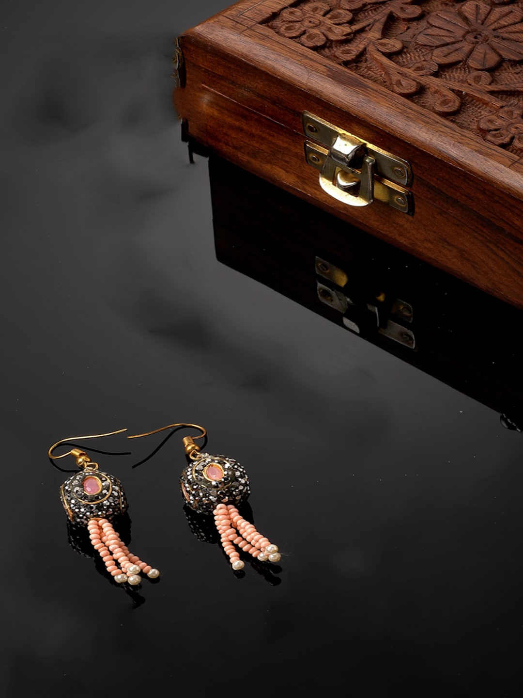 

DUGRISTYLE Gold-Plated Contemporary Kundan Drop Earrings