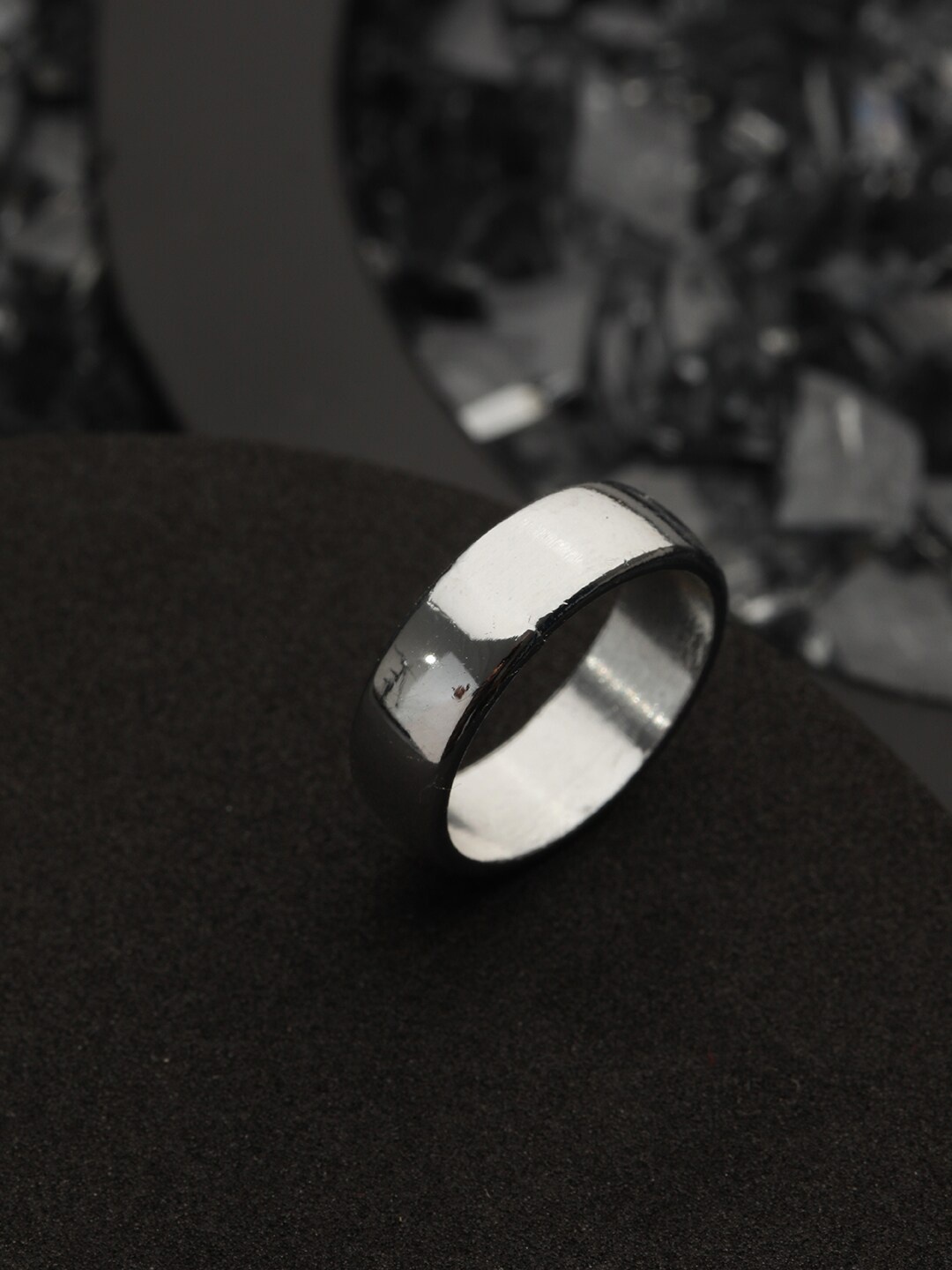 

Bold by Priyaasi Men Silver-Plated Finger Ring