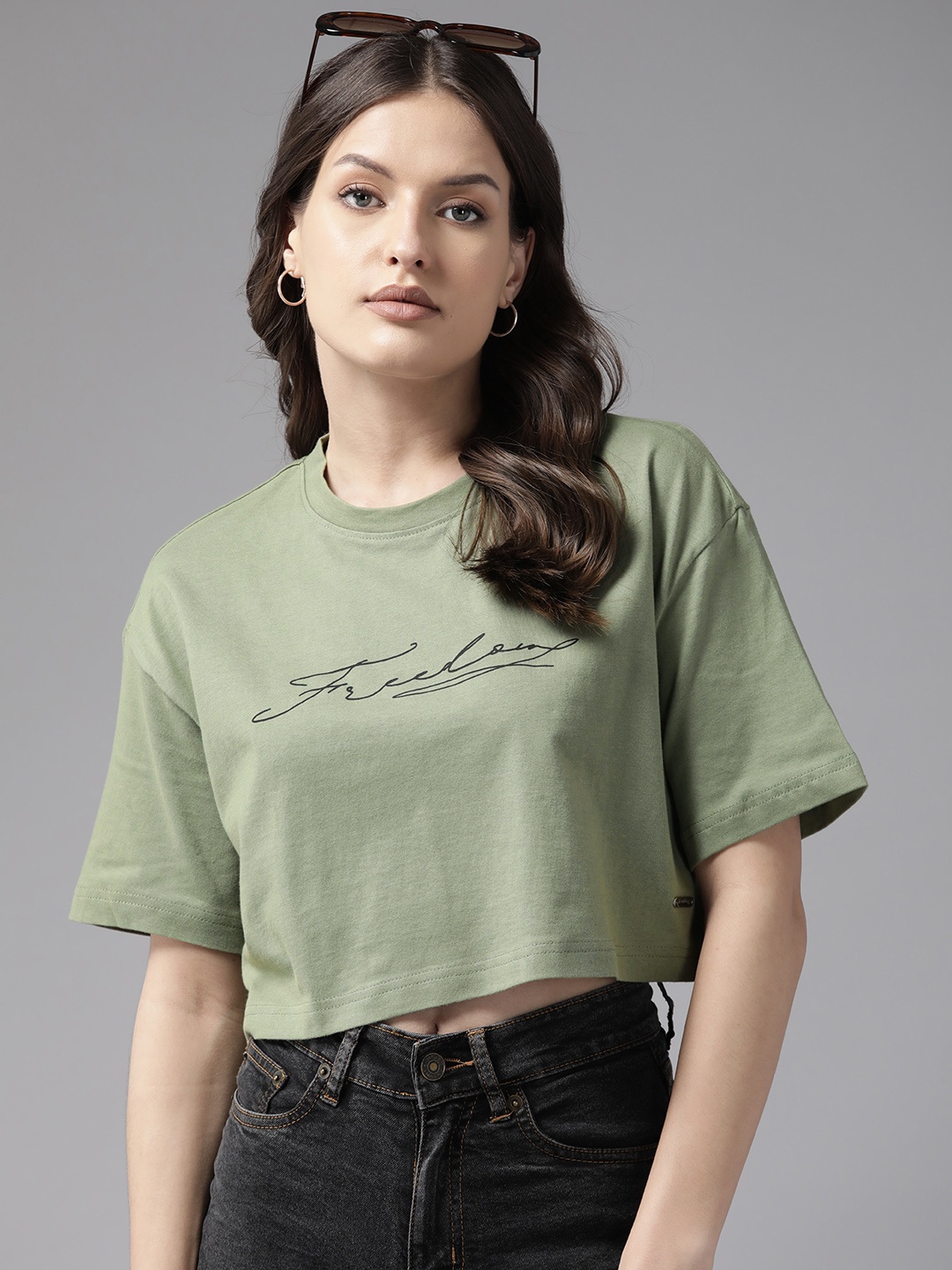 

Roadster Women Typography Printed Drop-Shoulder Sleeves Boxy T-shirt, Green