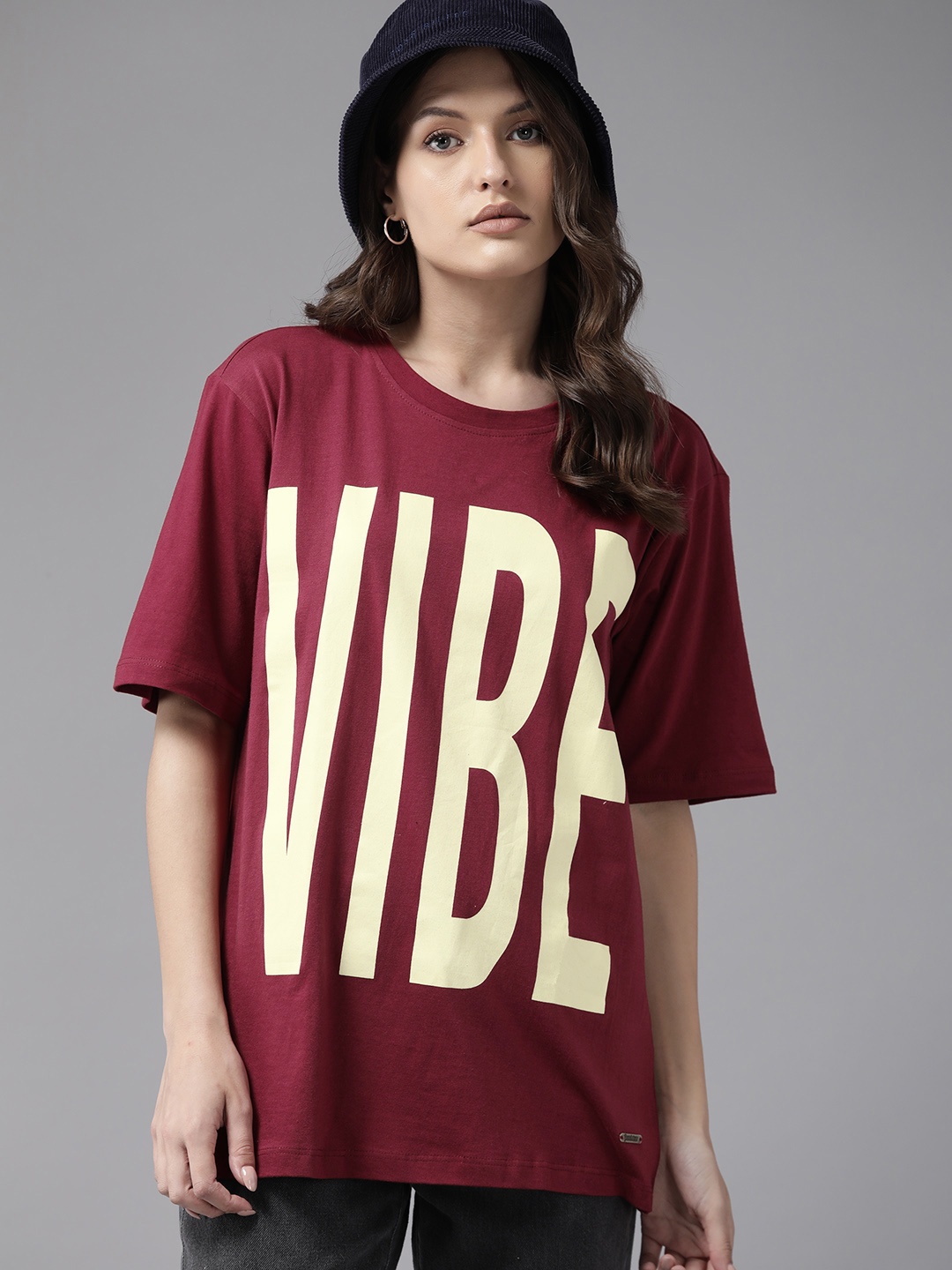 

Roadster Women Typography Printed Drop-Shoulder Sleeves T-shirt, Maroon
