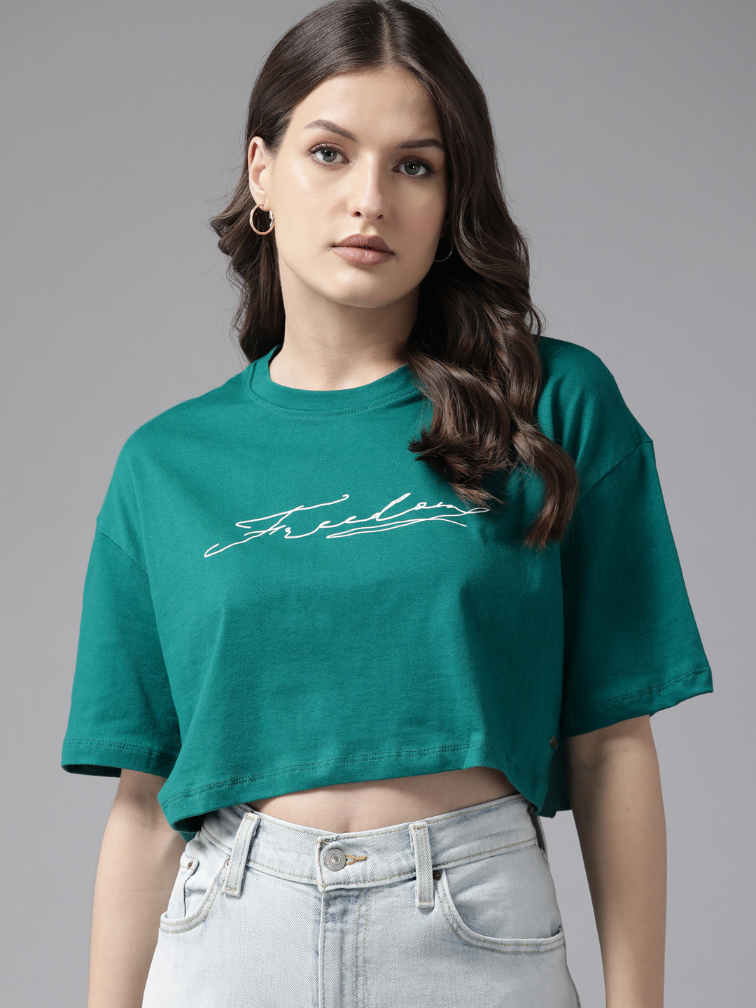 

Roadster Women Typography Printed Drop-Shoulder Sleeves Boxy T-shirt, Green
