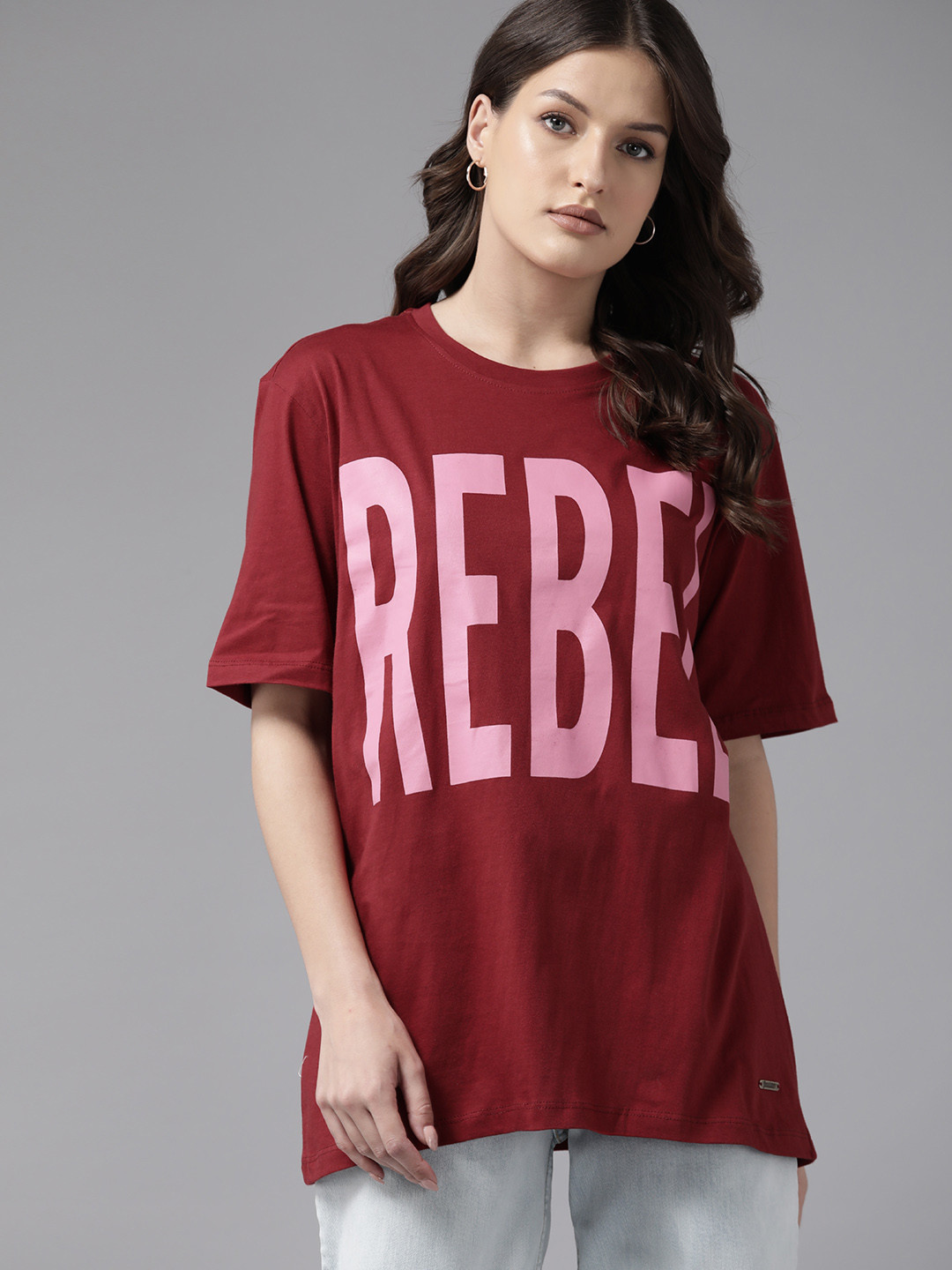 

Roadster Women Typography Printed Drop-Shoulder Sleeves T-shirt, Maroon