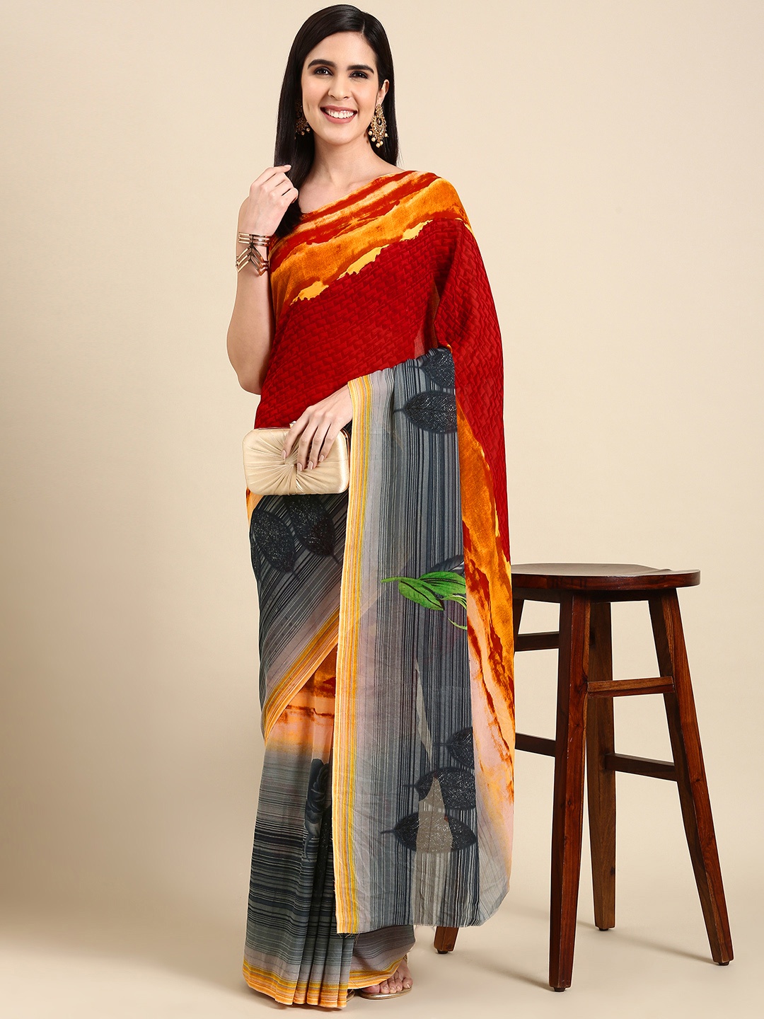 

HERE&NOW Printed Poly Georgette Saree, Red