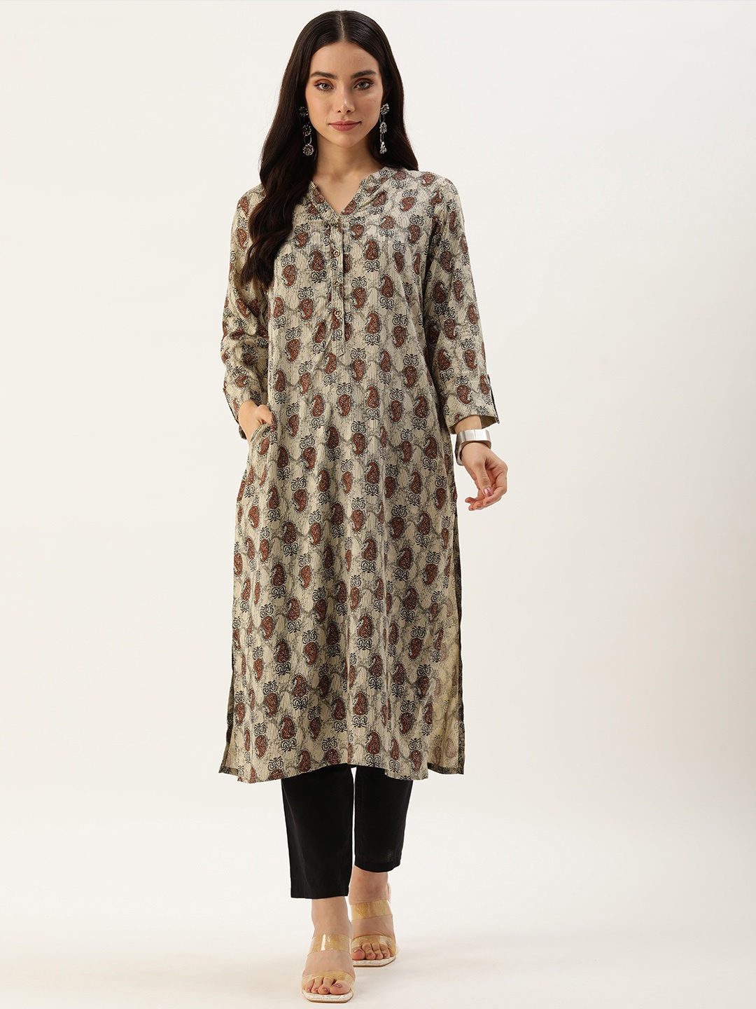 

AMUKTI Women Paisley Printed Straight Kurta, Beige