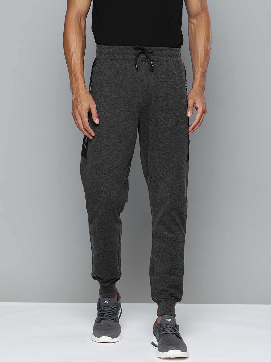 

HRX by Hrithik Roshan Men Printed Cotton Regular Fit Joggers, Grey