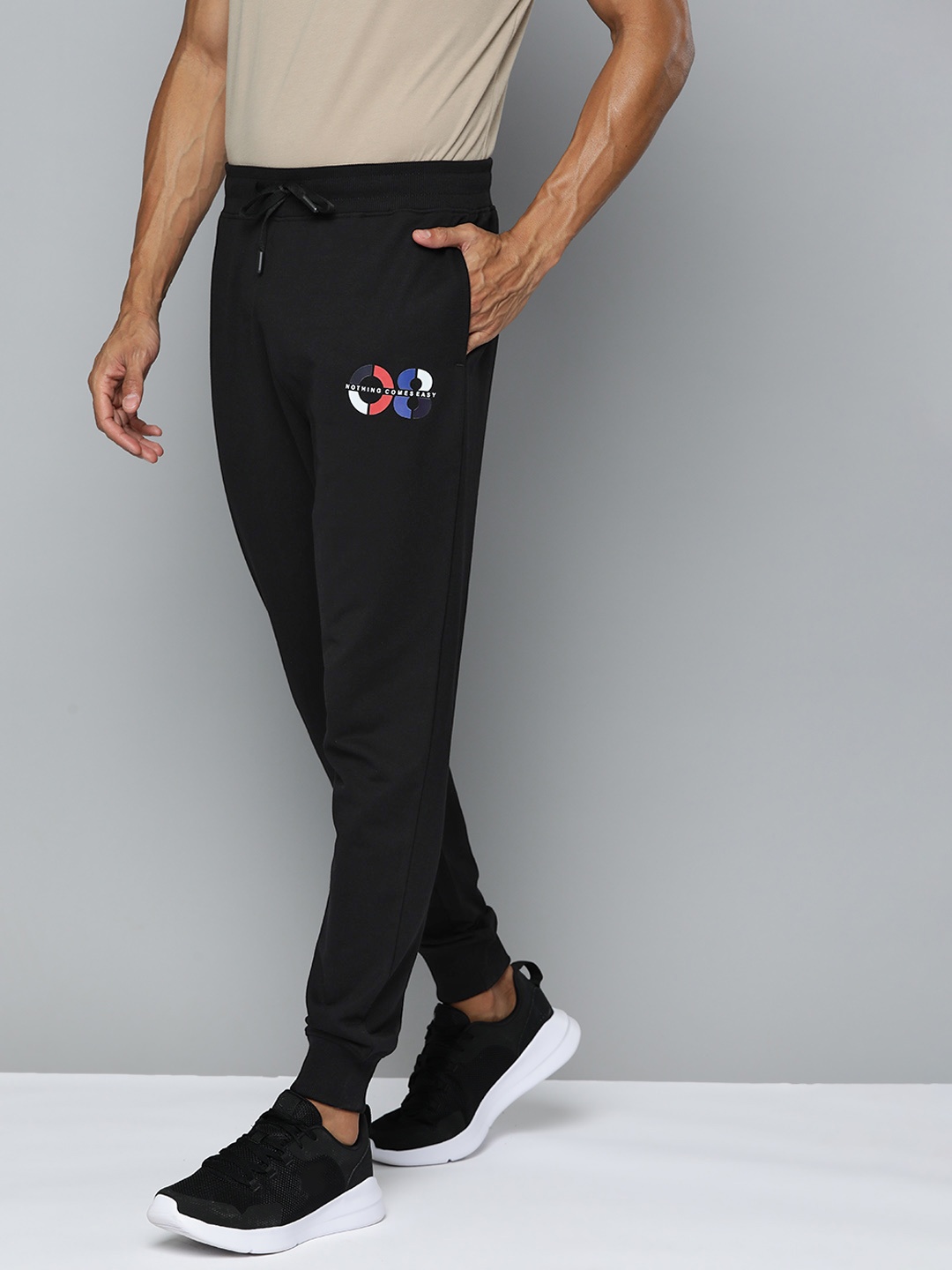 

HRX by Hrithik Roshan Men Printed Cotton Regular Fit Joggers, Black