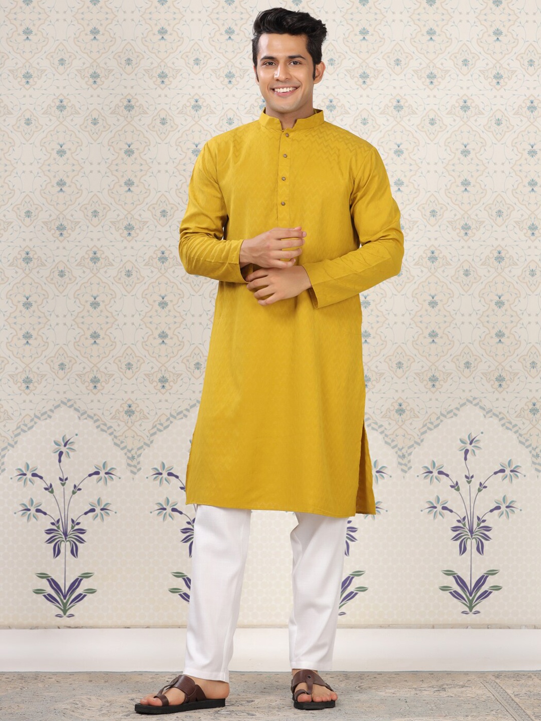 

House of Pataudi Chevron Woven Design Mandarin Collar Straight Kurta, Yellow