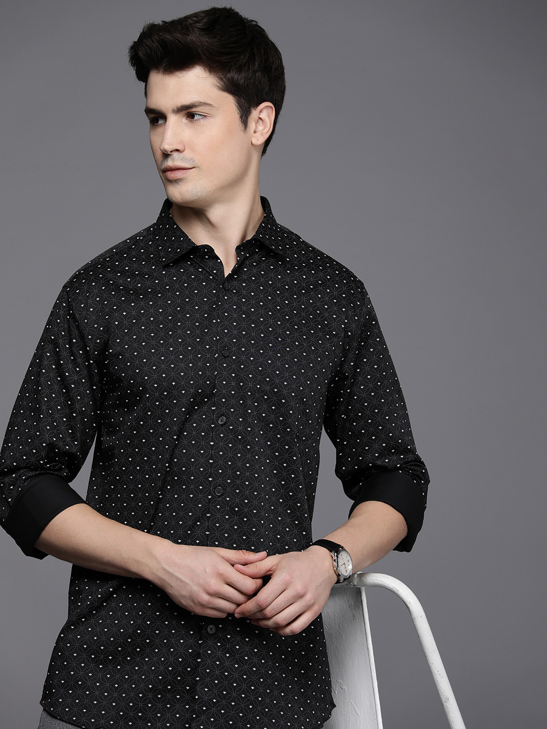 

Allen Solly Pure Cotton Classic Fit Geometric Printed Casual Shirt, Black