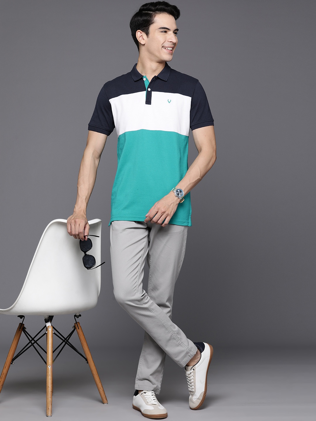 

Allen Solly Colourblocked Polo Collar T-shirt, Navy blue