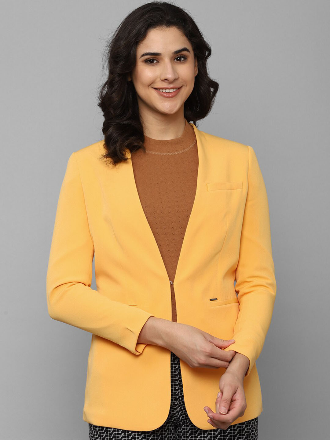 

Allen Solly Collarless Single-Breasted Casual Blazer, Yellow