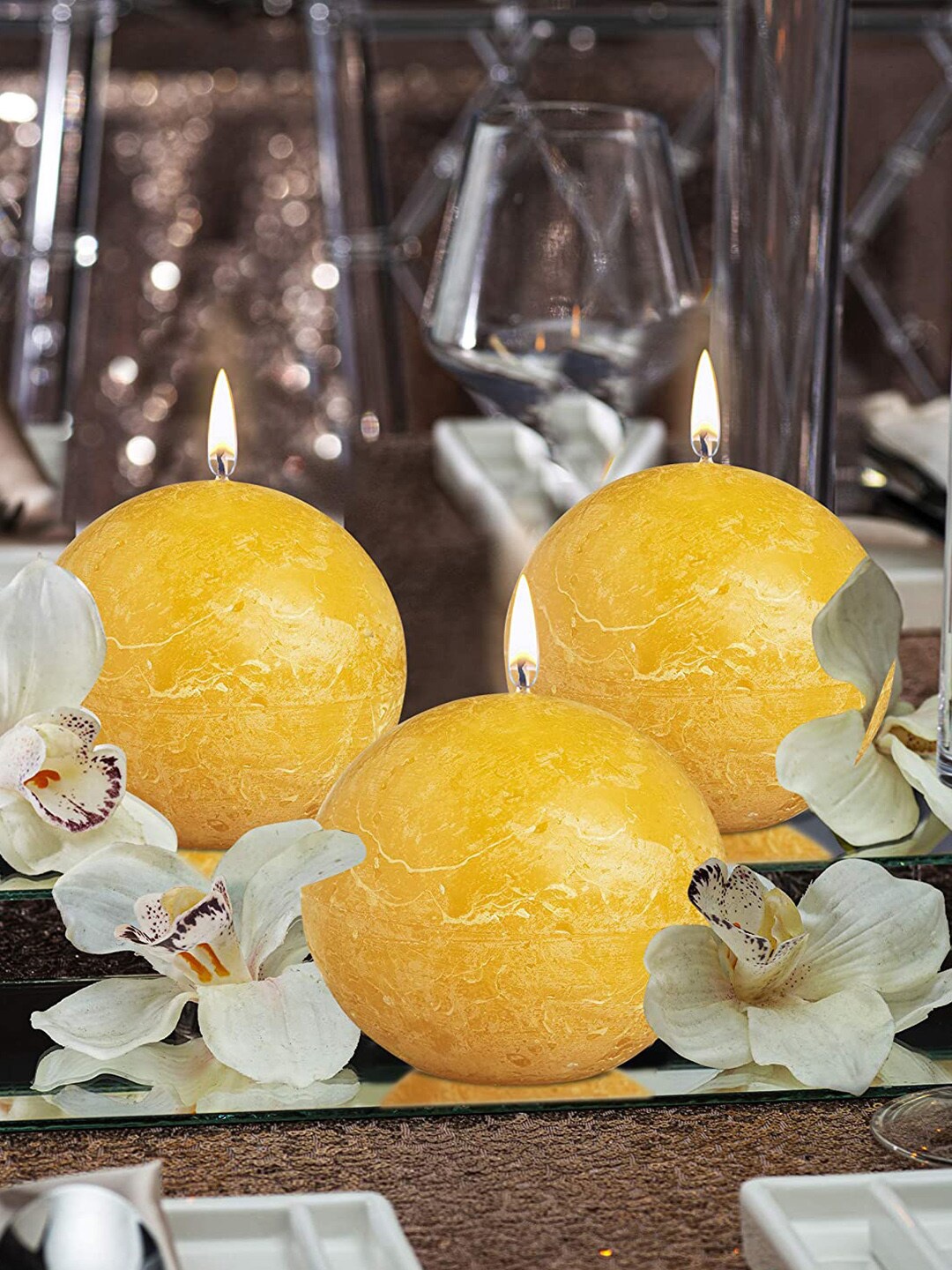 

Aromatic Fables Yellow 3 Pcs Pinapple Scented Printed Round Wax Candles