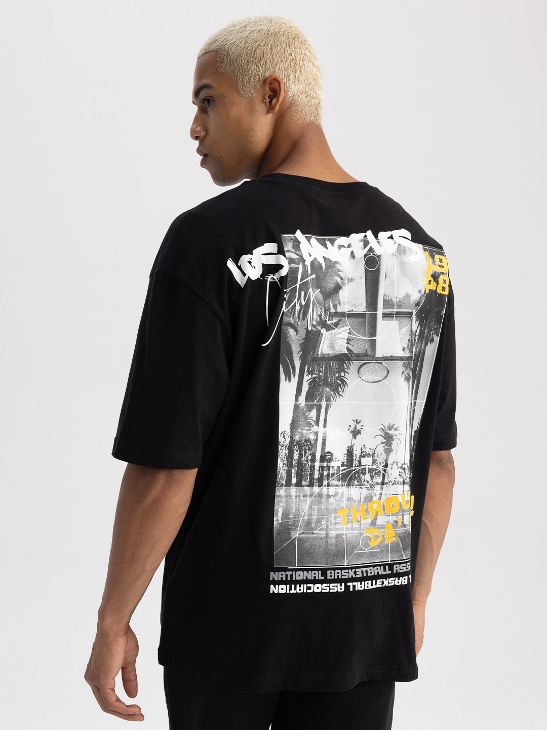 

DeFacto Typography Printed Round Neck Cotton T-Shirt, Black