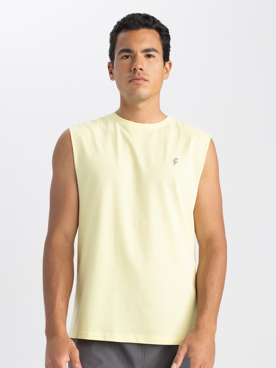 

DeFacto Round Neck Sleeveless Cotton T-Shirt, Yellow