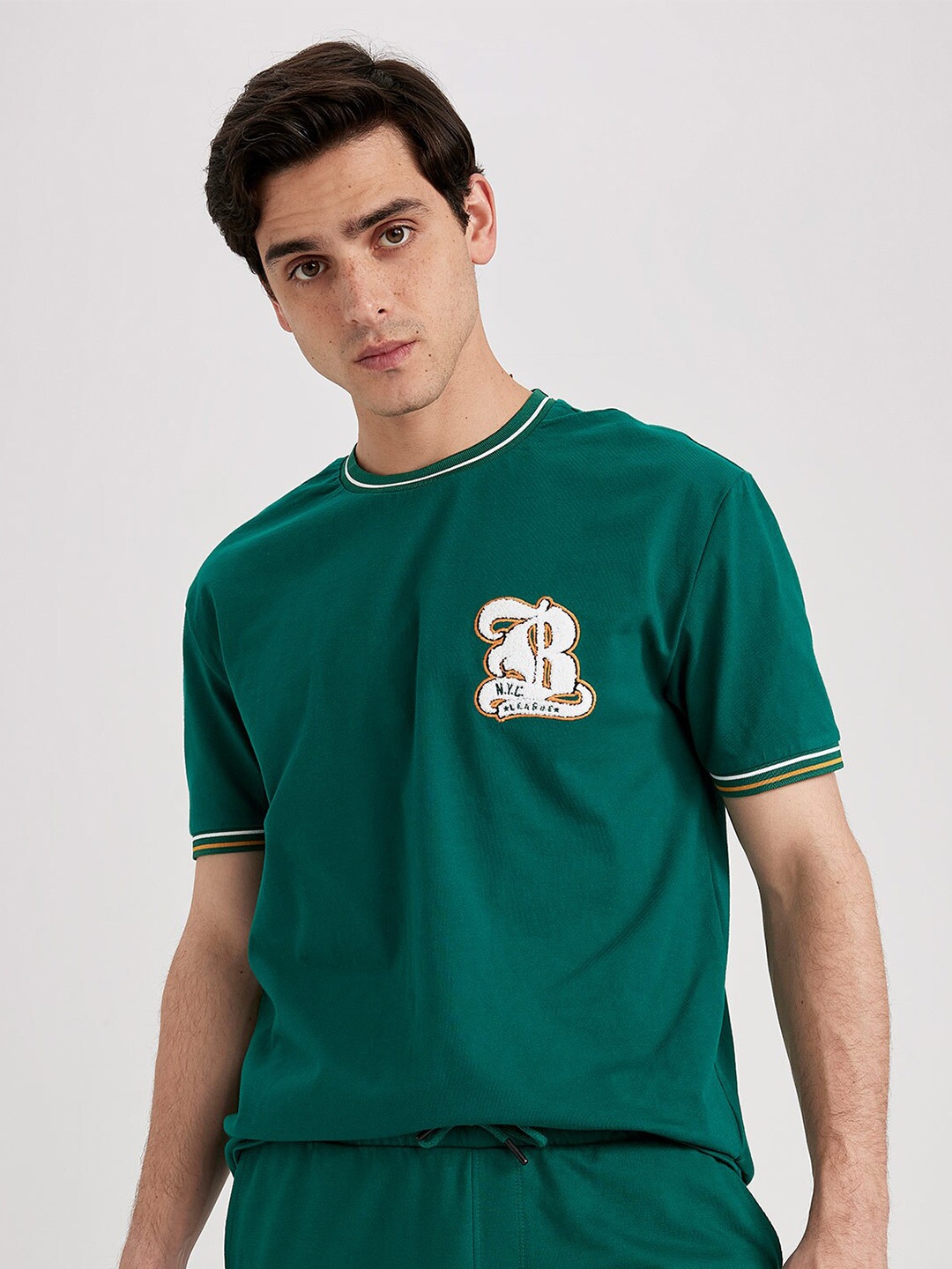 

DeFacto Round Neck Cotton T-shirt, Green