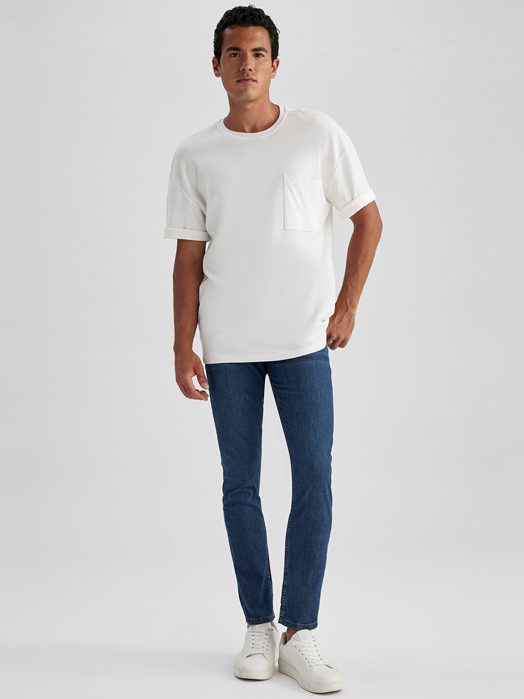 

DeFacto Mid Rise Plain Stretchable jeans, Blue