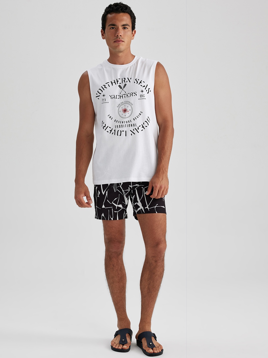 

DeFacto Men Printed Swim Shorts, Black