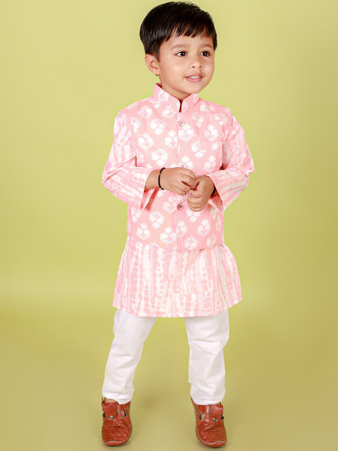 

Stuffie Land Boys Abstract Printed Pure Cotton Kurta Set With Nehru Jacket, Pink