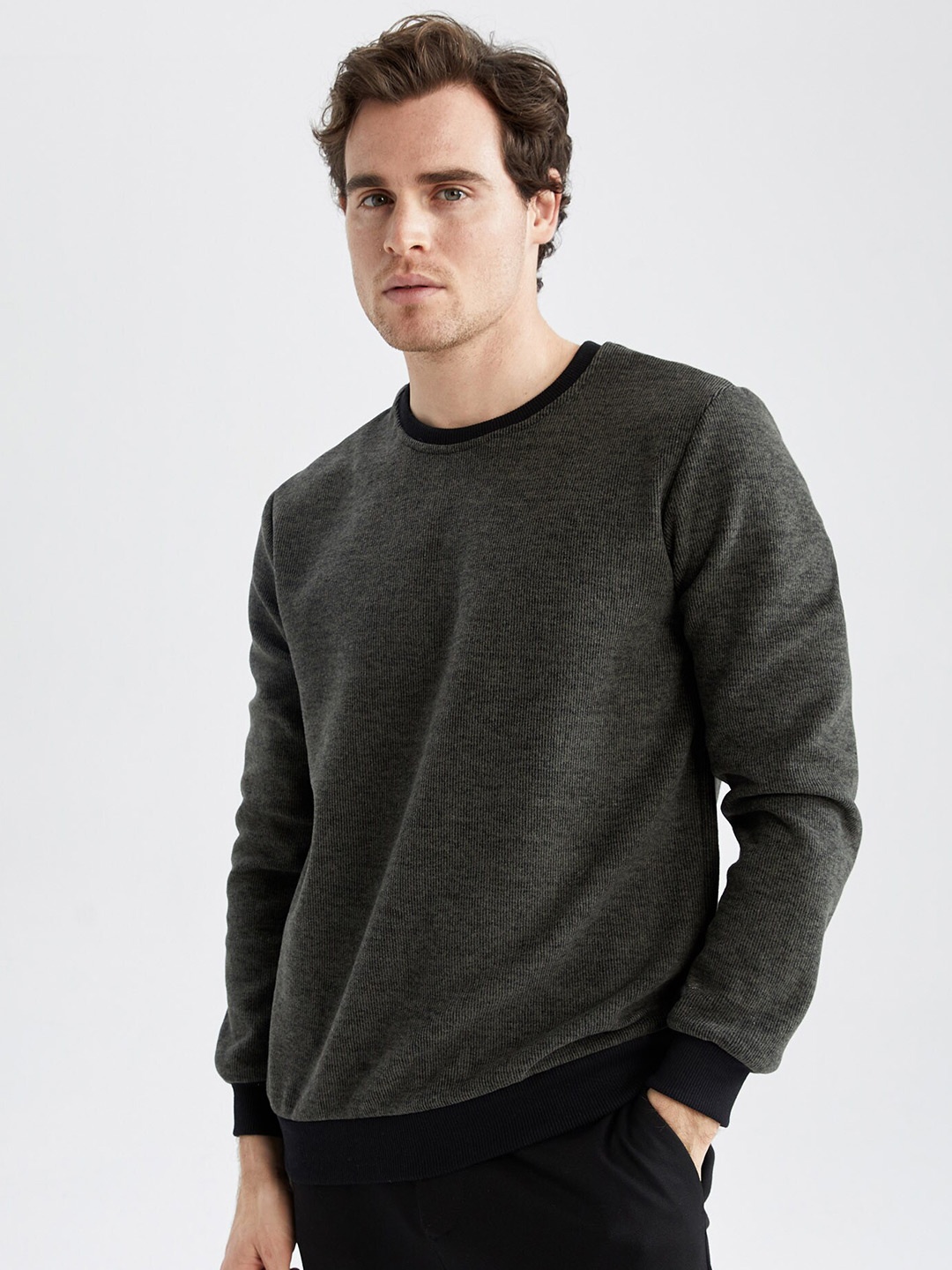 

DeFacto Round Neck Long Sleeves Pullover, Grey