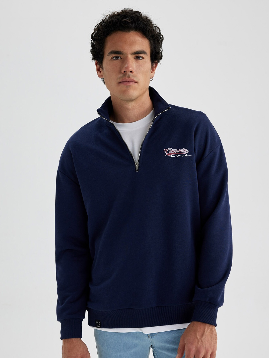 

DeFacto Printed Mock-Collar Open-Front Sweatshirt, Navy blue