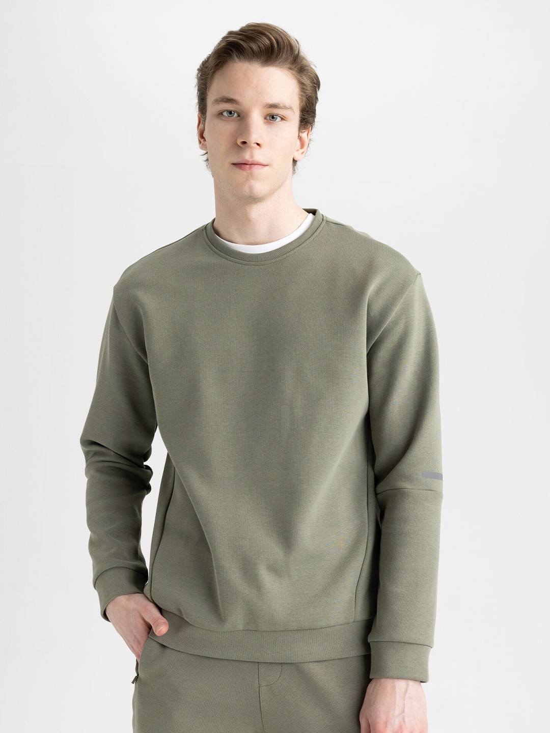 

DeFacto Round Neck Full Sleeve Pullover Sweaters, Green